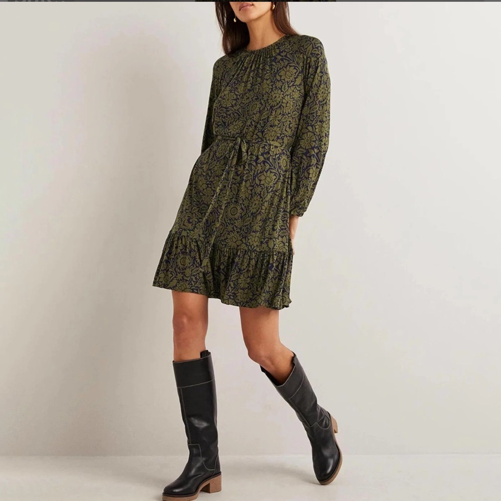 Boden Green Foliage Knit Long Sleeve Tie Waist Knee Length Dress size 12